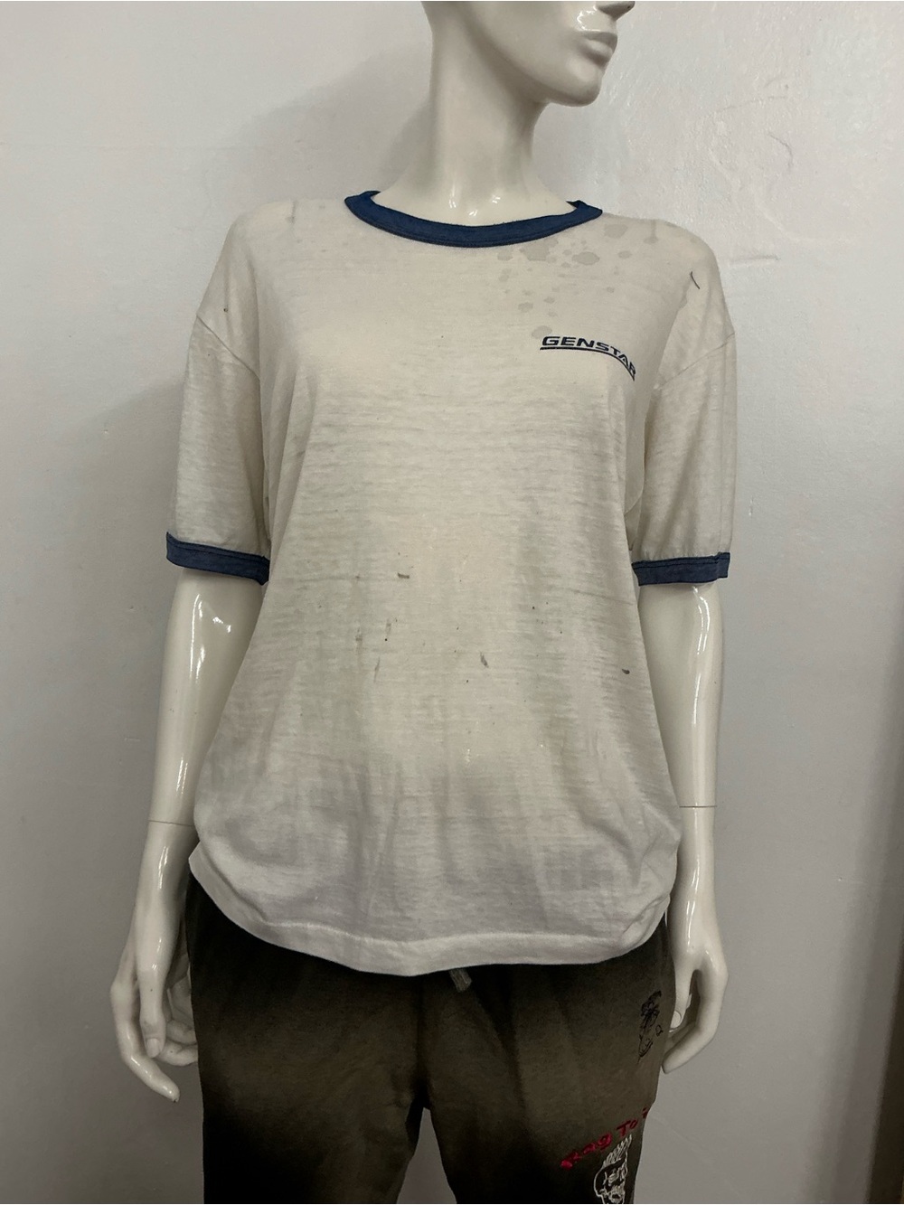 Vintage Hanes White Ringer Short-Sleeve Men's Shirt with Blue Trim